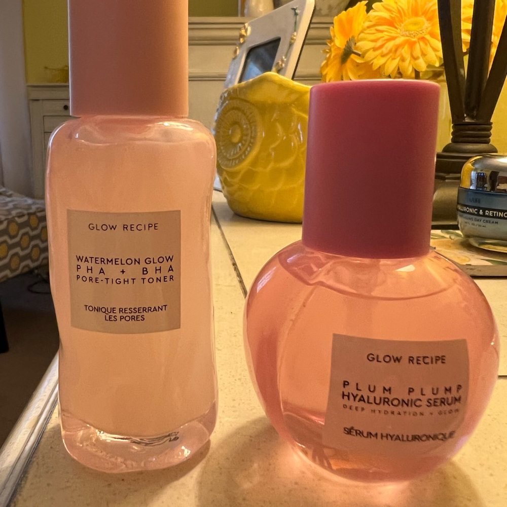 Basically New - GLOW RECIPE Watermelon Toner & Plum Serum.